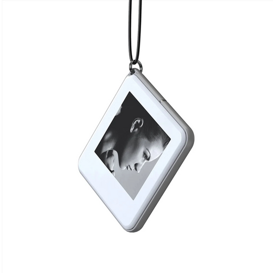 E-Ink Keychain – Customizable Display on the Go-Deal Finds Daily